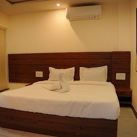 Super Townhouse Shivamogga Formerly Karthik Bhavan Exterior foto