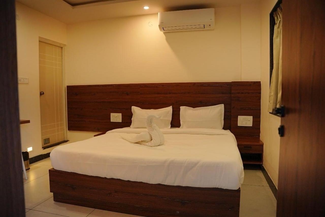 Super Townhouse Shivamogga Formerly Karthik Bhavan Exterior foto